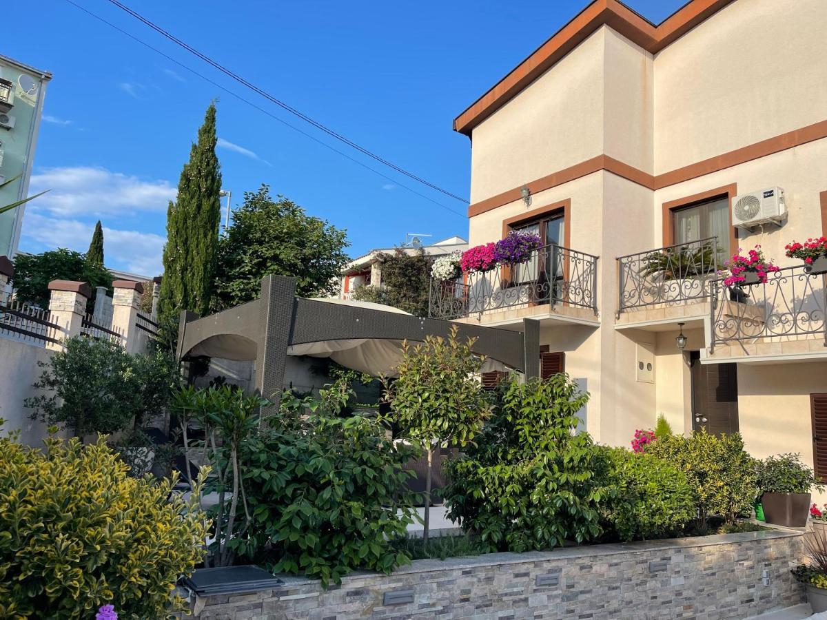 Holiday Home Barska Vila Εξωτερικό φωτογραφία