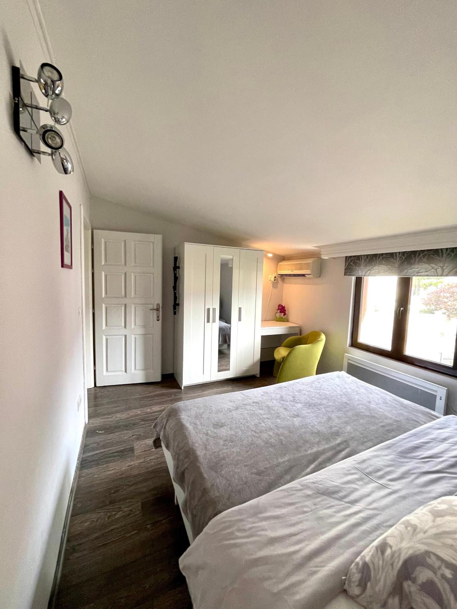 Holiday Home Barska Vila Εξωτερικό φωτογραφία